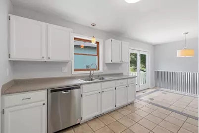 301 Prairie Grass Trail, DeForest, WI 53532 - Photo 8