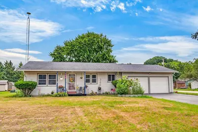106 E 3rd Avenue, Brodhead, WI 53520 - Photo 4
