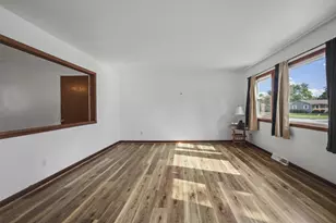 2348 Pioneer Dr, Beloit, WI 53511 - Photo 8