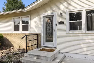 2348 Pioneer Drive, Beloit, WI 53511 - Photo 4