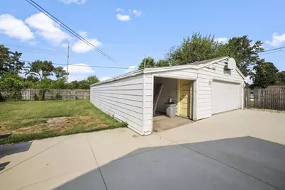 2348 Pioneer Drive, Beloit, WI 53511 - Photo 40