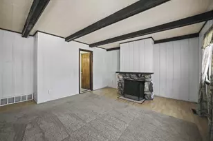2348 Pioneer Dr, Beloit, WI 53511 - Photo 16