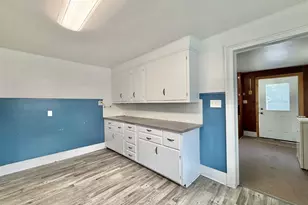 317 Allen St, Clinton, WI 53525 - Photo 6