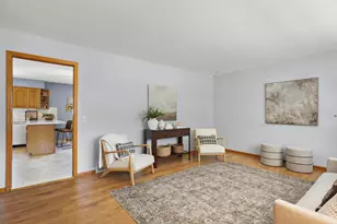 300 Plympton St, Verona, WI 53593 - Photo 6