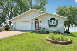 W12035 Baltic Ave, Merrimac, WI 53561 - Photo 2