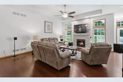 11611 N Woodsview Crossing, Edgerton, WI 53534 - Photo 6