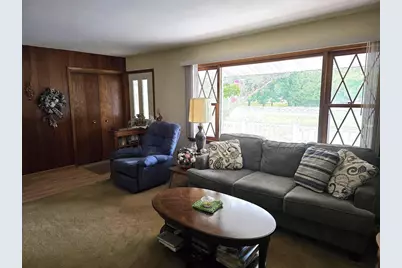2424 Shopiere Road, Beloit, WI 53511 - Photo 6