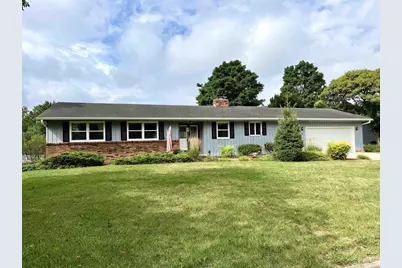 921 Park Ridge Road, Janesville, WI 53546 - Photo 2