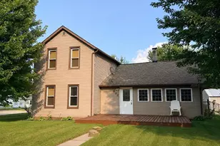 602 Mansion St, Mauston, WI 53948 - Photo 2
