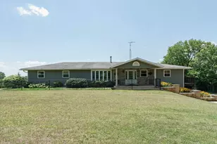 W5359 Bark River Rd, Fort Atkinson, WI 53538 - Photo 2