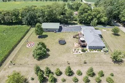 W5359 Bark River Road, Fort Atkinson, WI 53538 - Photo 10