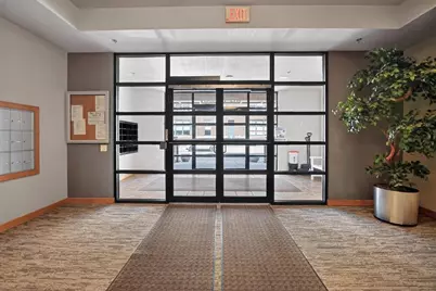 615 W Main Street #207, Madison, WI 53703 - Photo 36
