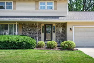 491 Summit Avenue, Sun Prairie, WI 53590 - Photo 2