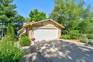 6126 Overlook Dr, Mcfarland, WI 53558 - Photo 4