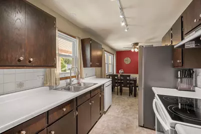 212 Major Way, Sun Prairie, WI 53590 - Photo 10