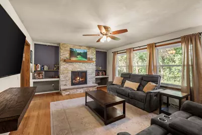 212 Major Way, Sun Prairie, WI 53590 - Photo 4