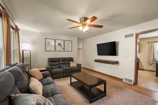 212 Major Way, Sun Prairie, WI 53590 - Photo 8