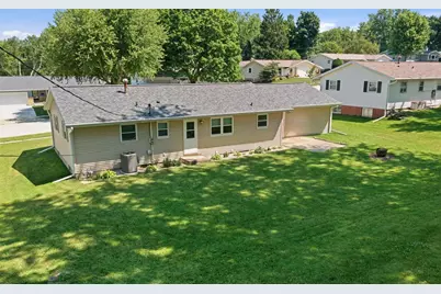 817 Rice Street, Horicon, WI 53032 - Photo 8