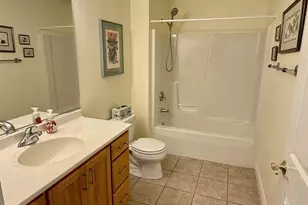 9110 Waterside St, Middleton, WI 53562 - Photo 10