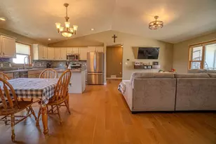 9596 Elderado Rd, Tomah, WI 54660 - Photo 10