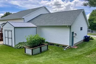 304 N Atwood Ln, Deerfield, WI 53531 - Photo 4