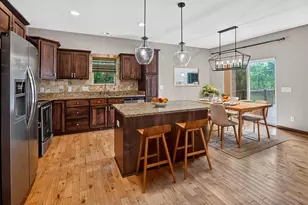 8927 Sunstone Ln, Middleton, WI 53562 - Photo 6