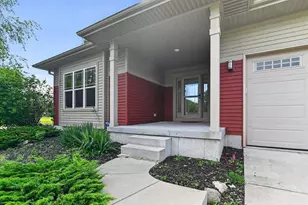 8927 Sunstone Ln, Middleton, WI 53562 - Photo 4