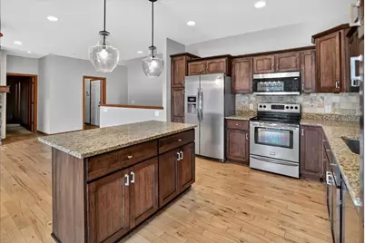 8927 Sunstone Lane, Middleton, WI 53562 - Photo 10