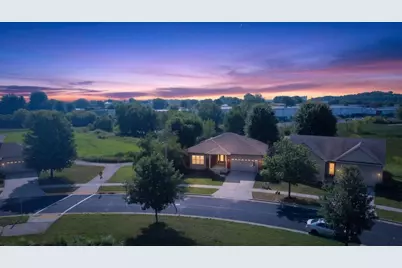 8927 Sunstone Lane, Middleton, WI 53562 - Photo 1
