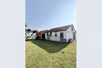 221 W Mill Street, Beaver Dam, WI 53916 - Photo 12