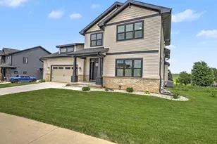 4525 Hooded Merganser Dr, Middleton, WI 53562 - Photo 2