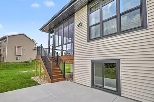 4525 Hooded Merganser Dr, Middleton, WI 53562 - Photo 8