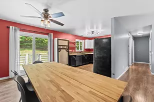 937 Justin Cir, Reedsburg, WI 53959 - Photo 12