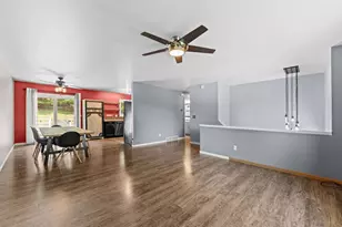 937 Justin Cir, Reedsburg, WI 53959 - Photo 10