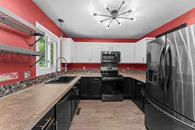 937 Justin Circle, Reedsburg, WI 53959 - Photo 14
