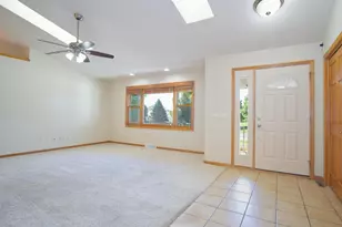 3096 Castleton Xing, Sun Prairie, WI 53590 - Photo 2
