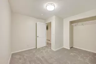 5321 Manitowoc Pkwy, Madison, WI 53705 - Photo 36