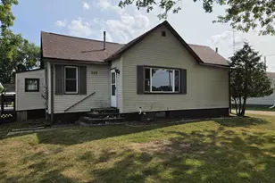 117 Arthur St, Tomah, WI 54660 - Photo 1