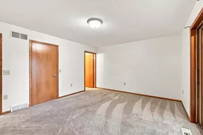 615 Kensington Square, Stoughton, WI 53589 - Photo 16