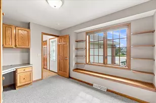615 Kensington Square, Stoughton, WI 53589 - Photo 24