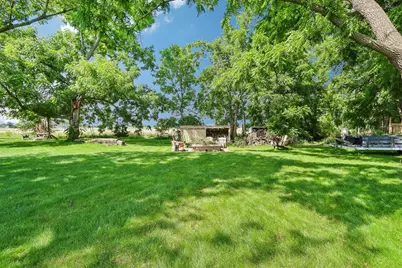 2400 W Avalon Road, Janesville, WI 53546 - Photo 12