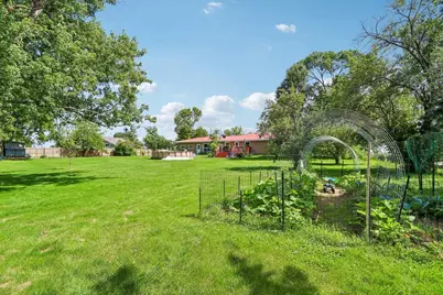 2400 W Avalon Road, Janesville, WI 53546 - Photo 6