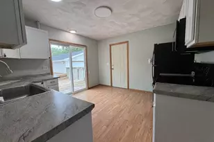 441 E Acorn Dr, Beloit, WI 53511 - Photo 8