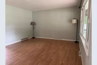 441 E Acorn Drive, Beloit, WI 53511 - Photo 6