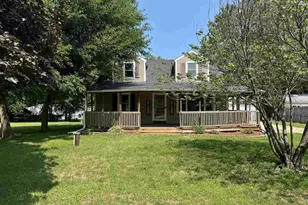 441 E Acorn Dr, Beloit, WI 53511 - Photo 2
