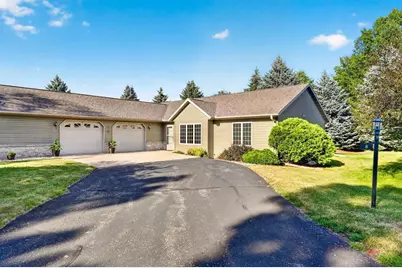 601 Viking View Drive #8, Reedsburg, WI 53959 - Photo 2