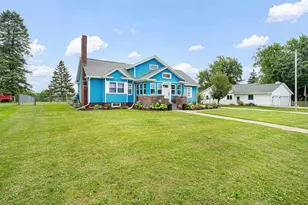 1069 Metomen St, Ripon, WI 54971 - Photo 2
