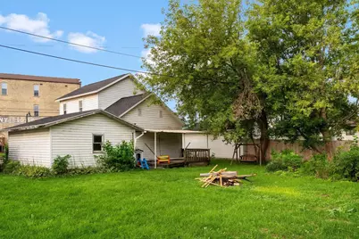 408 W Fulton Street, Edgerton, WI 53534 - Photo 6
