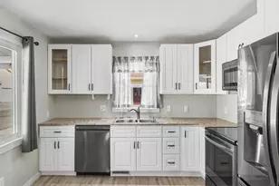 401 15th St, Baraboo, WI 53913 - Photo 4