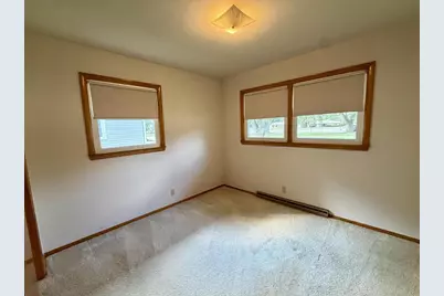 2122 N Hawthorne Park Drive, Janesville, WI 53545 - Photo 16